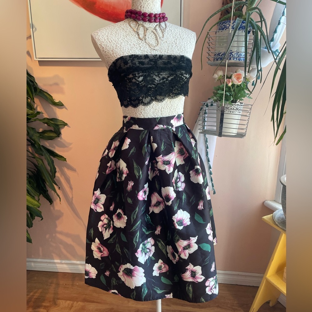 Pink and Black Floral Print Full Bodied Pleated A-Line Midi Skirt